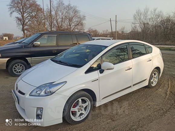  Toyota Prius 2011 , 820000 , 