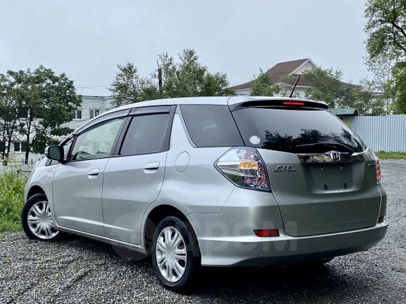  Honda Fit Shuttle 2013 , 605000 , 