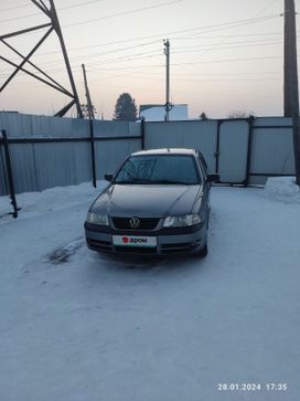 Хэтчбек Volkswagen Pointer 2004 года, 210000 рублей, Кемерово