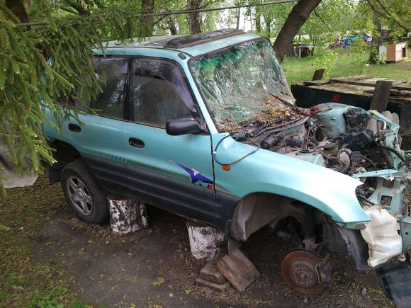 SUV   Toyota RAV4 1995 , 65000 , 