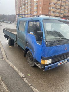 Бортовой грузовик Mitsubishi Fuso Canter 1992 года, 950000 рублей, Красноярск