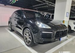 SUV или внедорожник Porsche Cayenne 2023 года, 13500000 рублей, Владивосток