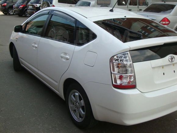  Toyota Prius 2011 , 590000 , 