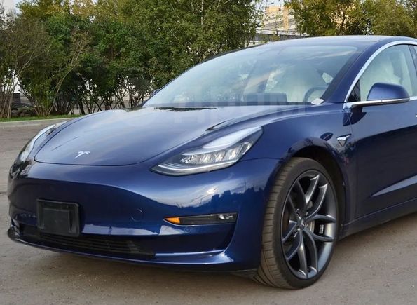  Tesla Model 3 2018 , 3700000 , 