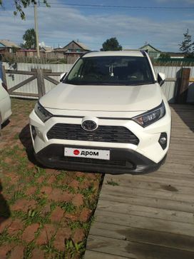 SUV   Toyota RAV4 2019 , 2750000 , 