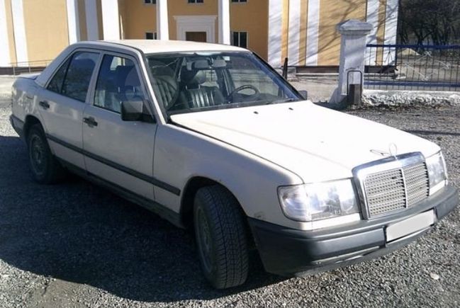  Mercedes-Benz E-Class 1985 , 70000 , 