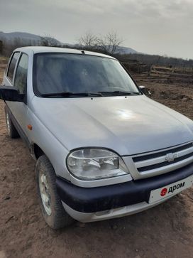 SUV   Chevrolet Niva 2004 , 235000 , 