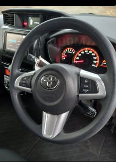 Хэтчбек Toyota Roomy 2019 года, 1147000 рублей, Красноярск