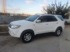 SUV   Toyota Fortuner 2011 , 1650000 , 