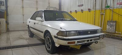 Седан Toyota Corona 1989 года, 90000 рублей, Бийск