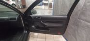  3  Volkswagen Golf 1999 , 155000 , -