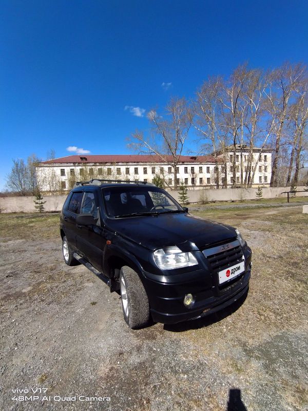 SUV   Chevrolet Niva 2008 , 290000 ,  