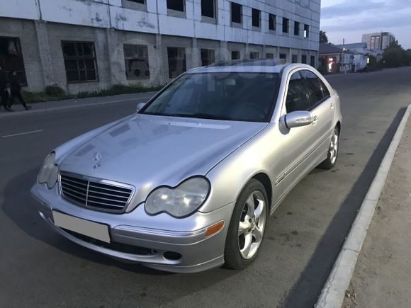  Mercedes-Benz C-Class 2003 , 450000 , 