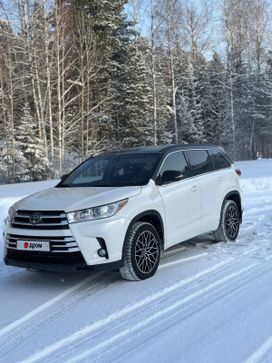 SUV или внедорожник Toyota Highlander 2017 года, 3400000 рублей, Ханты-Мансийск