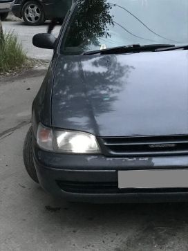  Toyota Caldina 2000 , 115000 , 