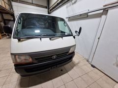 Минивэн или однообъемник Toyota Hiace 1999 года, 540000 рублей, Нерюнгри