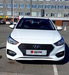 Седан Hyundai Solaris 2019 года, 1370000 рублей, Барнаул