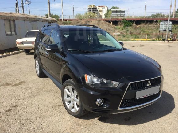 SUV   Mitsubishi Outlander 2011 , 700000 , 