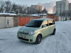 Минивэн или однообъемник Toyota Sienta 2009 года, 850000 рублей, Новосибирск