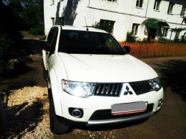 SUV   Mitsubishi Pajero Sport 2011 , 950000 , -