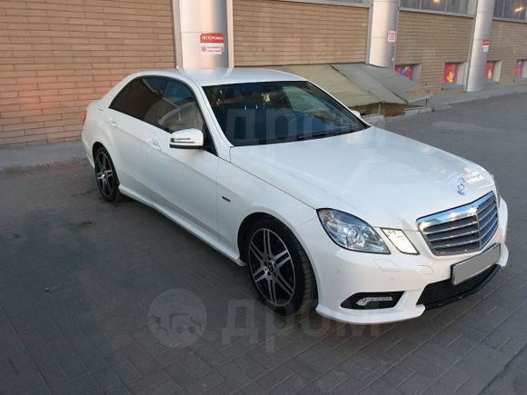  Mercedes-Benz E-Class 2009 , 940000 , 