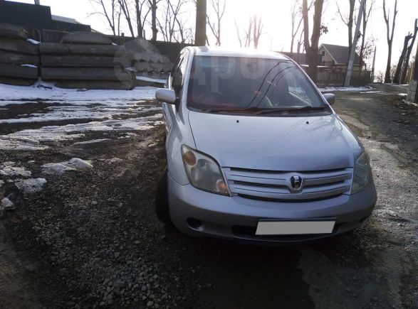  Toyota ist 2002 , 310000 , 