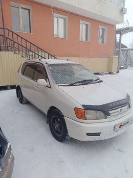 Минивэн или однообъемник Toyota Ipsum 1983 года, 400000 рублей, Якутск