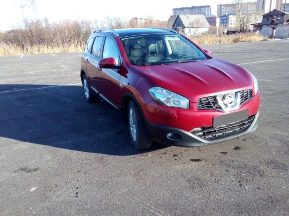 SUV   Nissan Qashqai+2 2011 , 700000 , 