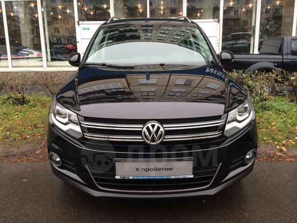 SUV   Volkswagen Tiguan 2011 , 899000 , -