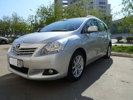    Toyota Verso 2011 , 750000 , 