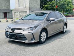 Седан Toyota Corolla 2019 года, 1400000 рублей, Владивосток