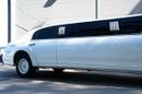  Lincoln Town Car 2001 , 600000 , 