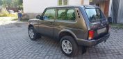 SUV    4x4 2121  2015 , 400000 , 