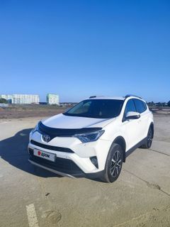 SUV или внедорожник Toyota RAV4 2016 года, 2400000 рублей, Краснодар