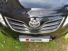 Седан Toyota Camry 2011 года, 1250000 рублей, Томск