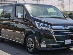 Минивэн или однообъемник Toyota Granvia 2023 года, 6999990 рублей, Новосибирск