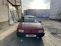 Седан Volkswagen Passat 1988 года, 70000 рублей, Барнаул