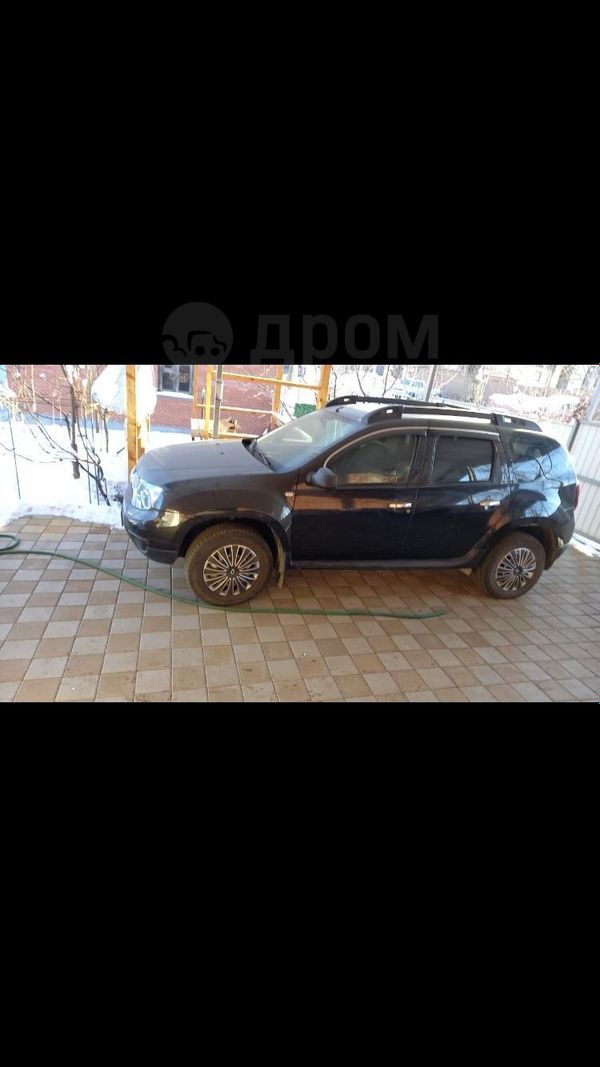 SUV   Renault Duster 2017 , 900000 ,  