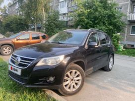 SUV   Volkswagen Tiguan 2009 , 890000 , 