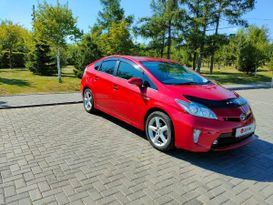 Лифтбек Toyota Prius 2015 года, 1290000 рублей, Красноярск
