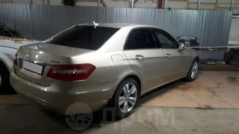  Mercedes-Benz E-Class 2011 , 1050000 , 