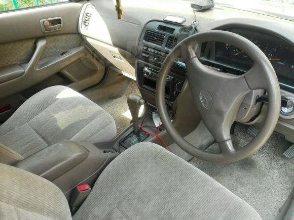  Toyota Vista 1994 , 180000 , 