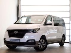 Минивэн или однообъемник Hyundai H1 2019 года, 2997000 рублей, Москва