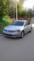  Volkswagen Passat 2011 , 700000 , 