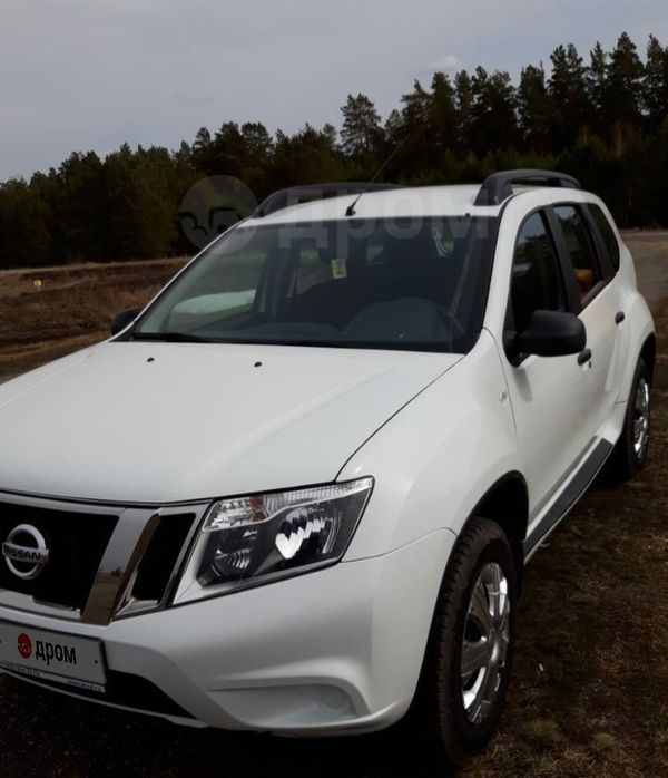 SUV   Nissan Terrano 2017 , 950000 , 