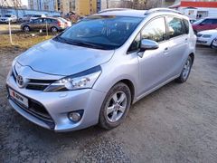 Минивэн или однообъемник Toyota Verso 2014 года, 2100000 рублей, Екатеринбург