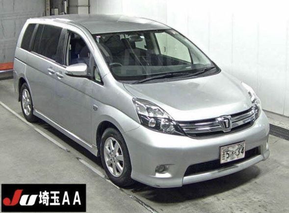    Toyota Isis 2017 , 1115000 , 