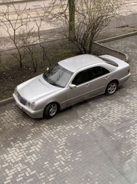  Mercedes-Benz E-Class 2000 , 360000 , 