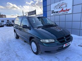 Минивэн или однообъемник Chrysler Voyager 1996 года, 297000 рублей, Красноярск