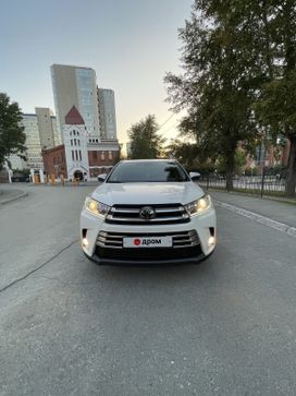 SUV или внедорожник Toyota Highlander 2017 года, 4360000 рублей, Новосибирск